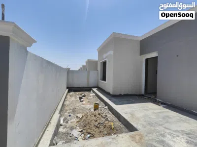 بيت في مجمع البلديات التنومة 2