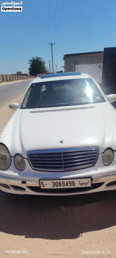 مرسيدس بنز الفئة-E E 240 2