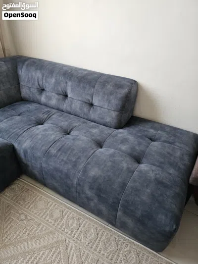 2 كنبة حرف L مع طاولة ايكيا 2