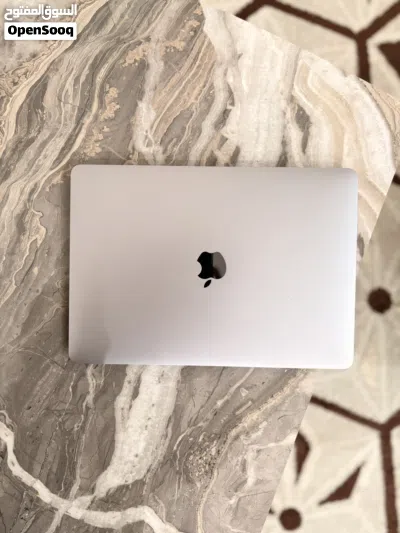 للبيع ماك بوك اير 2020 نسخة العربية/Macbook air 2020 Middle East 3