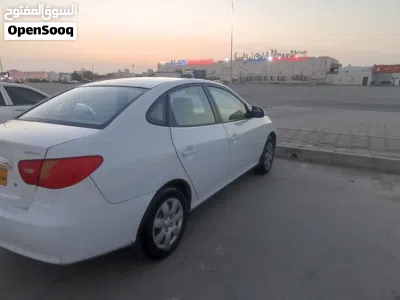 هيونداي النترا Standard 4
