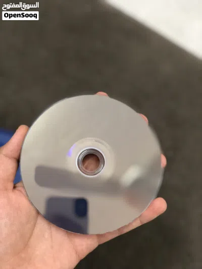 شريط جراند 5 نضيف جداً (شبه جديد) مع فيفا 21 ايضاً نضيف جداً 4