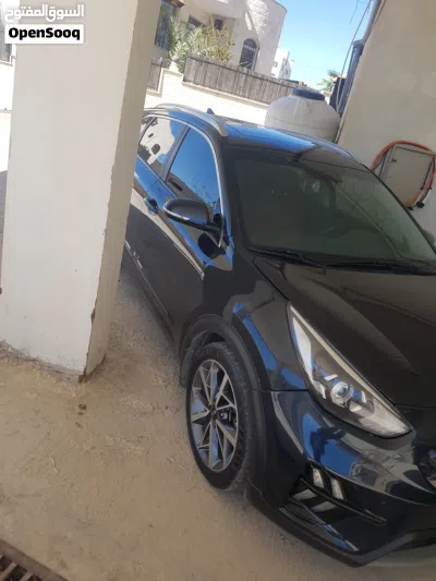 Kia Niro SX Touring 2