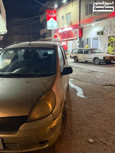 تويوتا يارس E 2