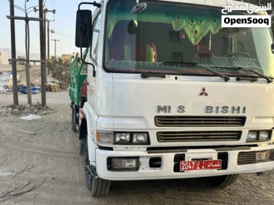 Mitsubishi truck good condition 2