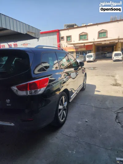 Nissan Pathfinder SV 3