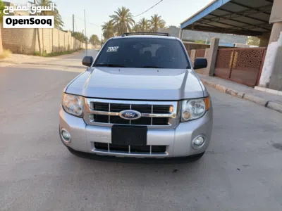 Ford Escape XLT 2