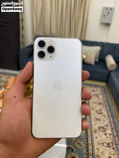 ايفون 11برو نضيف 3