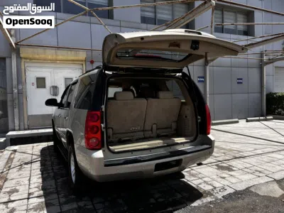 GMC Yukon Standard 4