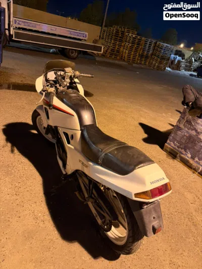 Honda CB1000R 2