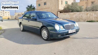 مرسيدس بنز الفئة-E E 200 2