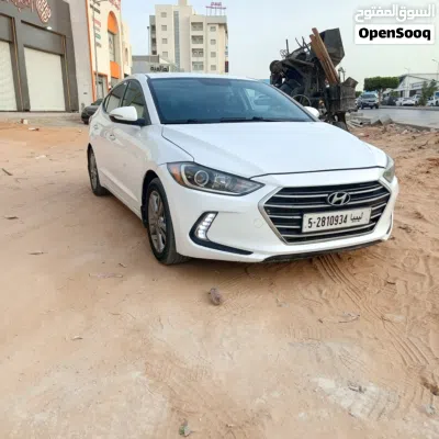 Hyundai Elantra GL 3