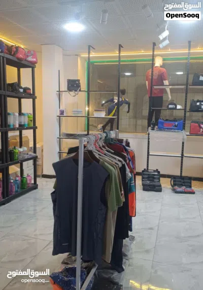 طابق تجاري موقع حيوي ومميز للايجار والبيع 4