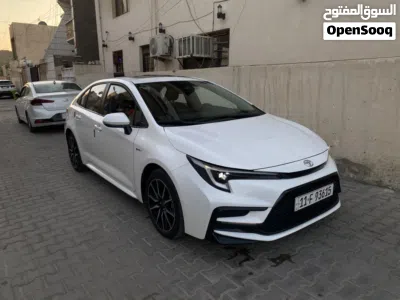 Toyota Corolla Hybrid 4
