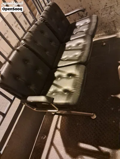 3 seater sofa 10 bd 3
