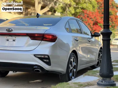 Kia Forte GT 3