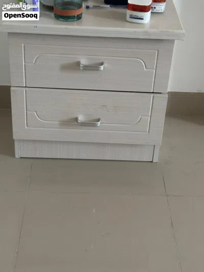 • 6-Door Cupboard , King Size Bed with Side Drawers – Very good condition 4