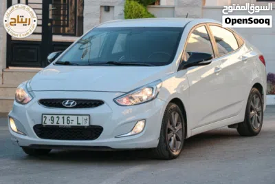 Hyundai Accent Standard 3