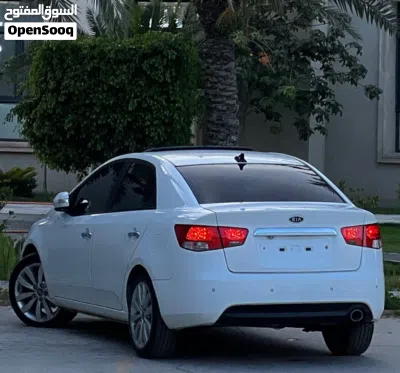 Kia Forte GT 4