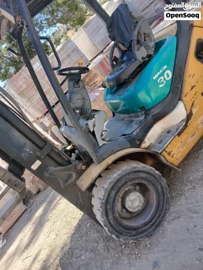 رافعه كوماتسو للبيع 3