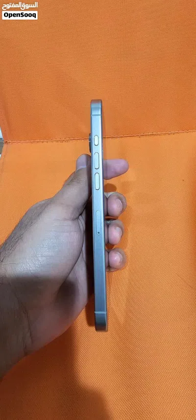 ايفون 16 برو ماكس سعه 256GB مستخدم بحالة ممتازة 4