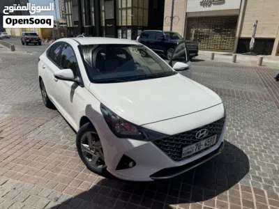 Hyundai Accent Standard 4