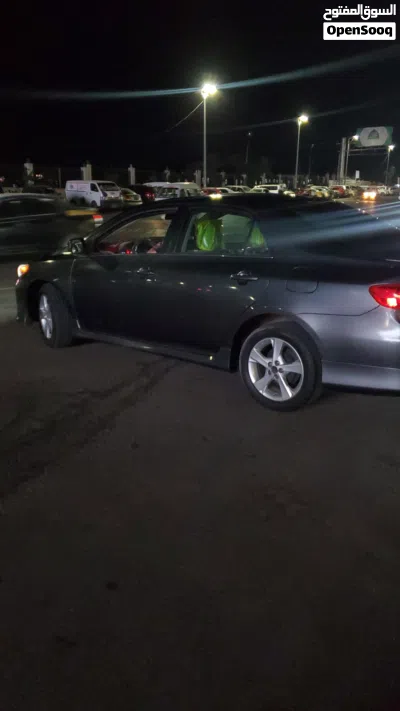 Toyota Corolla SE 2