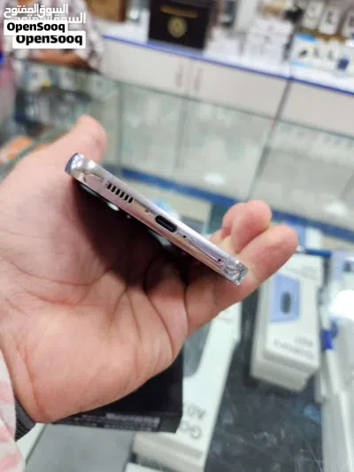 Samsung S23 plus وارد الشرق الأوسط بحالة الجديد بسعر مميز 2
