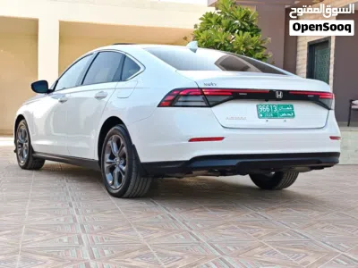 Honda Accord EX 3
