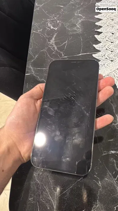 IPHONE 12 pro max اقرأ وصف 2