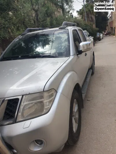 Nissan Navara Standard 2