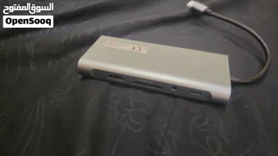 للبيع مجموعة USB-C Hub جديدة بالكرتونة 4
