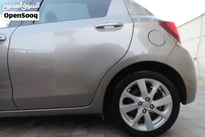 Toyota Yaris SE+ 4