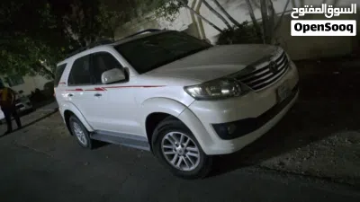 Toyota Fortuner SR5 2