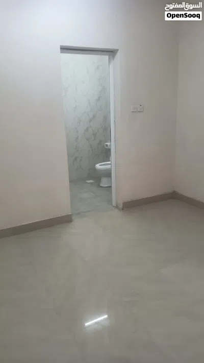 شقة للايجار في الخوض خط شارع ميزون 3