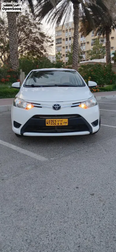Toyota Yaris Basic 4