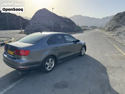Volkswagen Jetta SEL 4