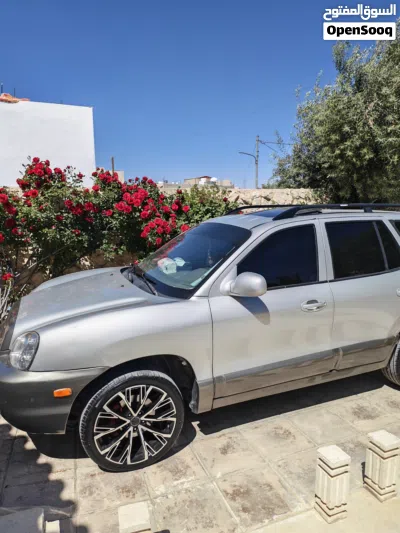 Hyundai Grand Santa Fe 2