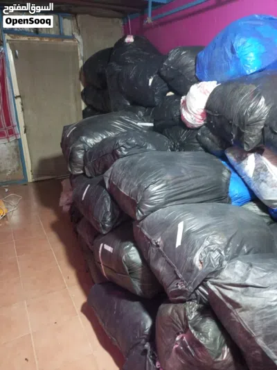 ملابس اطفال وأحجام مختلفة 3