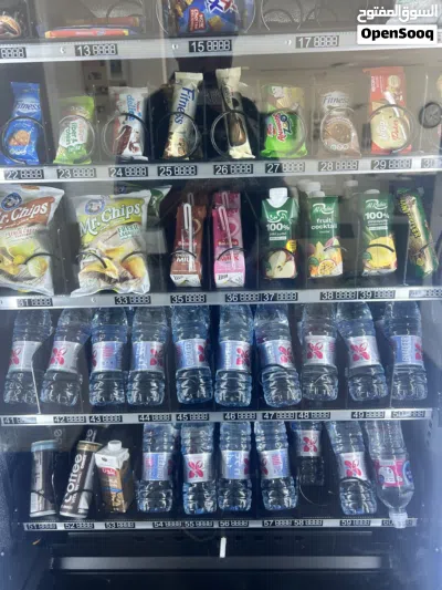 Snacks and drinks vending machines 3