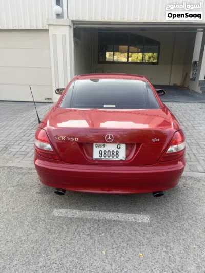 رقم دبي مميز G مع سيارة بنز SLK 350 كوبيه احمر 2005 2