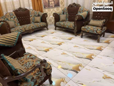طقم كنب مصري مستعمل بحاله الوكالة 9 مقاعد  خشب زان كامل وإسفنج ضغط عالي بسعر مغري جدا جدا 199 2