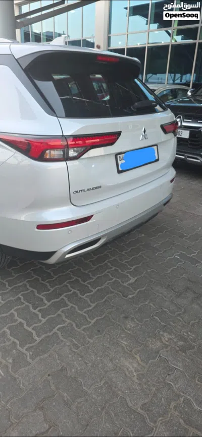 ميتسوبيشي اوتلاندر Standard 4