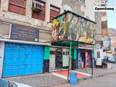 الآن لاتتردد في شراء ⁦⁦6⁩⁩ محلات في كريتر مكان سكني وقريب من السوق وبجانبه مدرسة ومجمع صحي ومطاعم سياحية 3