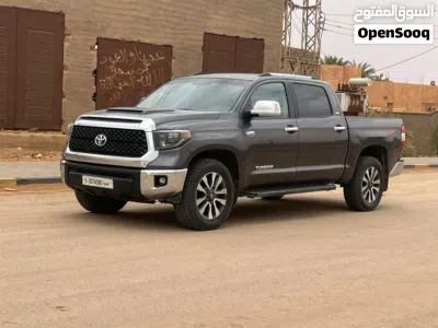 Toyota Tundra SR5 4