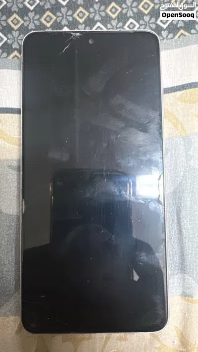 Samsung S21 ultra 5G 8GB RAM and 256GB memory just like new and slightly 5 month used 3