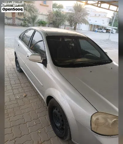 Chevrolet Optra LS 2