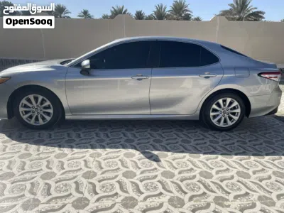 Toyota Camry LE 2
