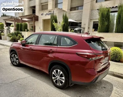تويوتا هايلاندر GLE 3