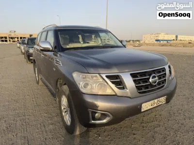 Nissan Patrol SE 4